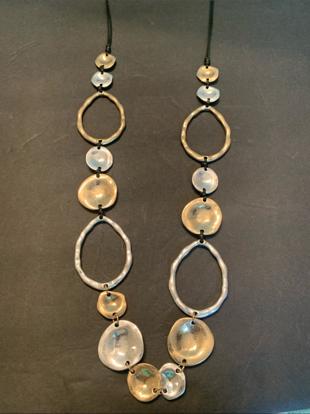 34 inch mixed metal silver / gold hammered long statement necklace .. BEAUTIFUL!